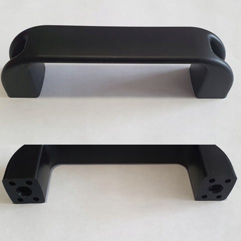 Uchwyt przemysłowy przelotowy